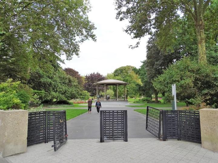 Villa Raphaelle #1 Centre Ville Avec Parking 勒阿弗尔 外观 照片